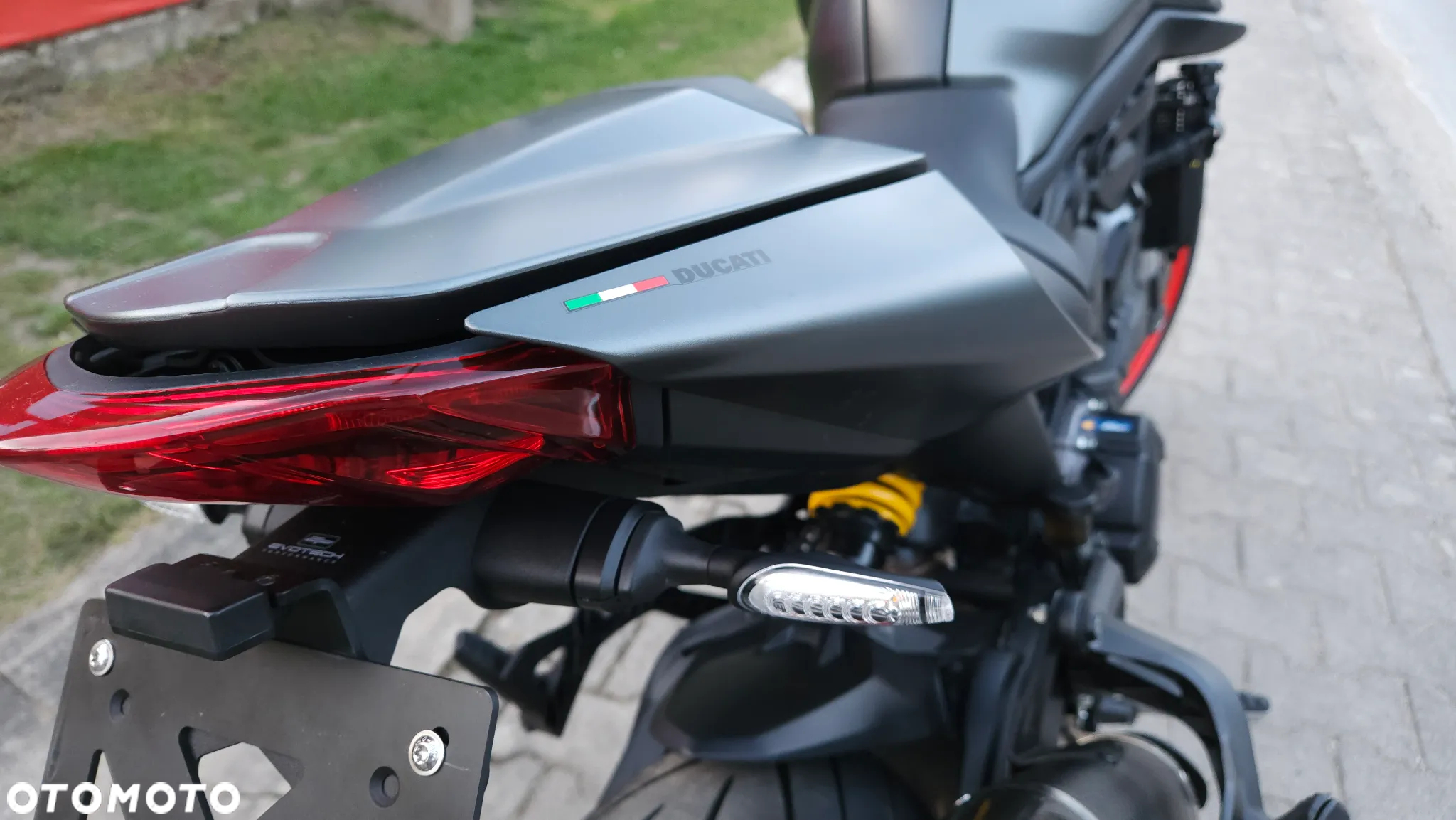 Ducati Monster - 36