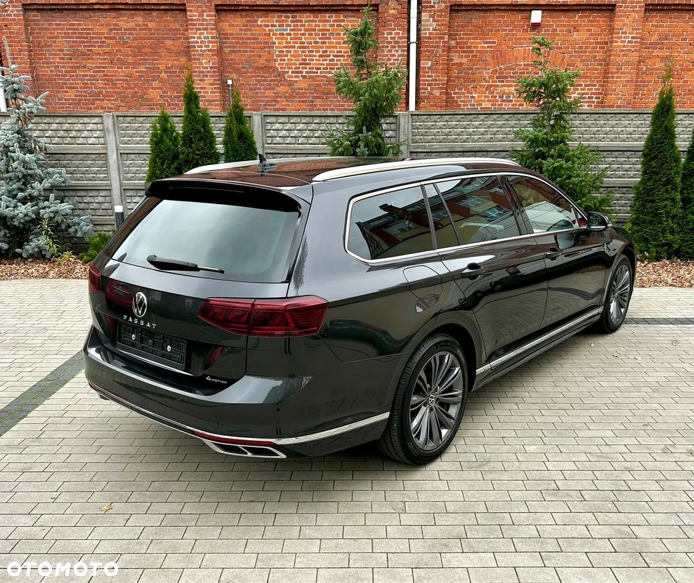 Volkswagen Passat Variant 2.0 TDI SCR DSG 4Motion Elegance - 3
