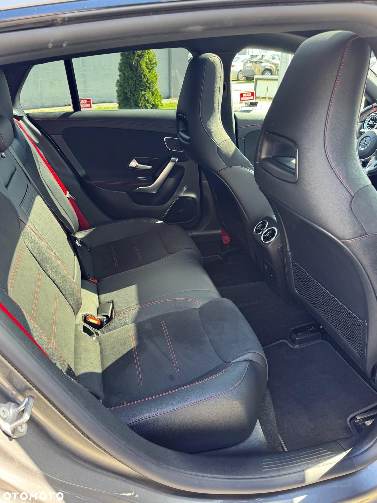 Mercedes-Benz CLA AMG 45 S 4-Matic 8G-DCT - 25