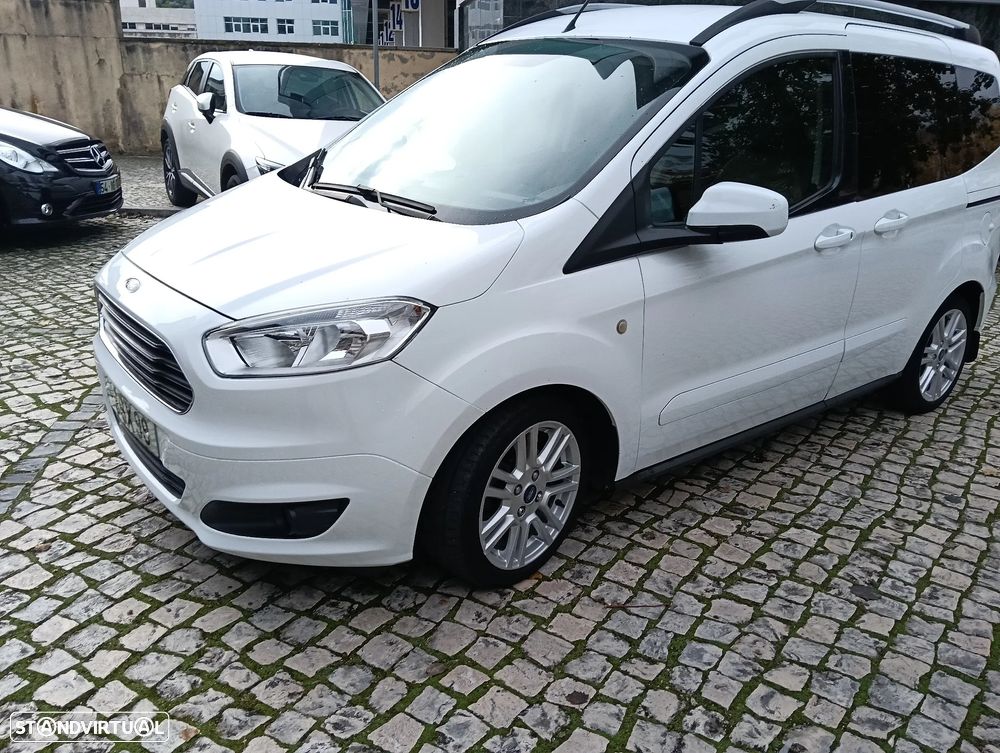 Ford Tourneo Courier 1.5 TDCi Titanium - 15