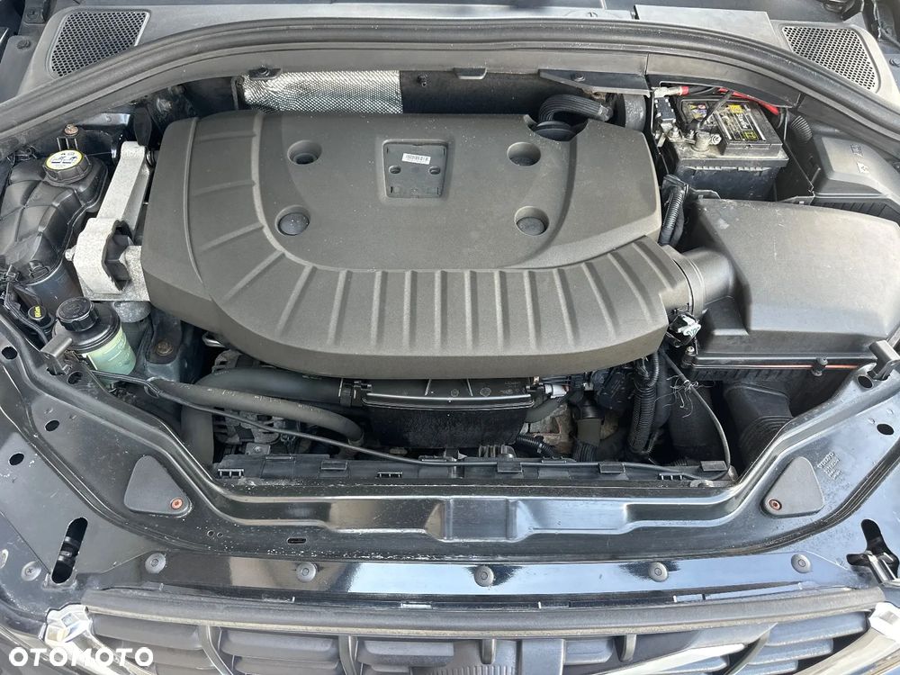 Volvo XC 60 D4 Momentum - 8