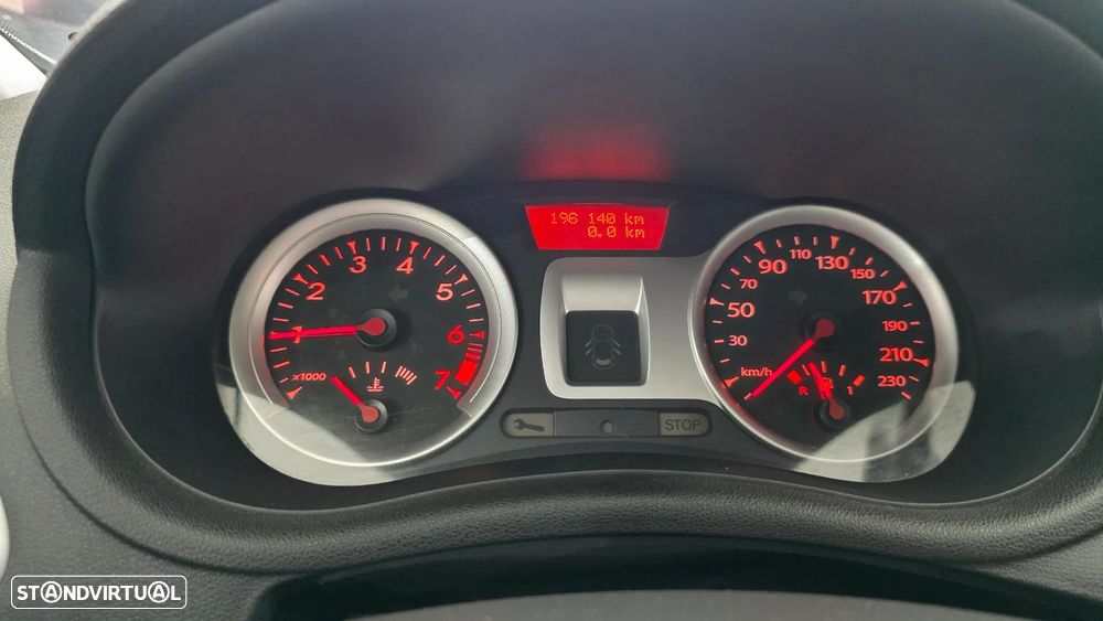 Renault Clio 1.2 16V Fairway - 26