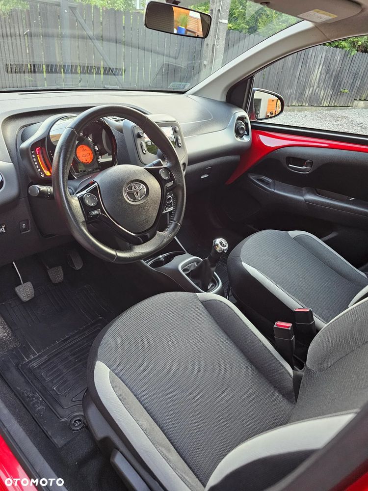 Toyota Aygo 1.0 VVT-i Black Edition - 12