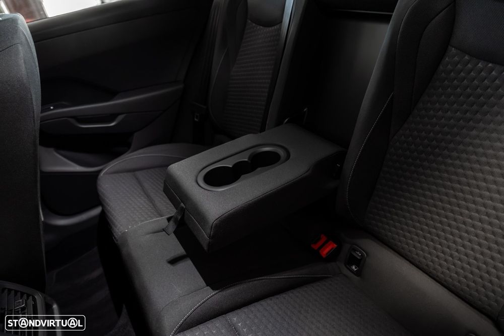 VW T-Roc 1.5 eTSI Life DSG - 25