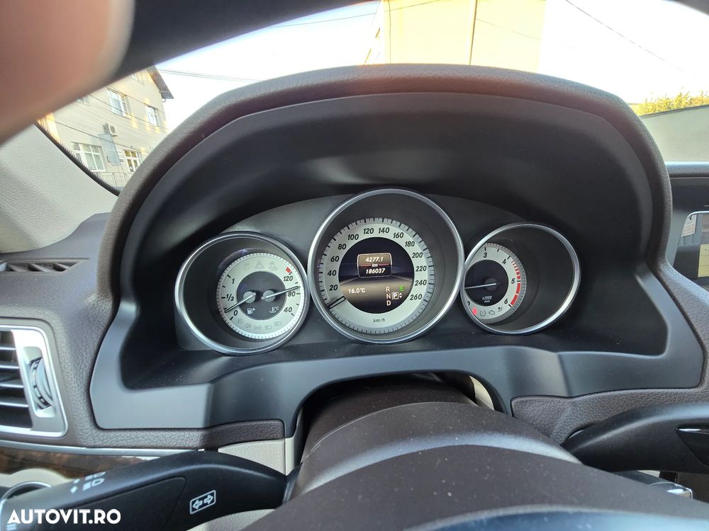 Mercedes-Benz E 220 CDI Cabrio 7G-TRONIC - 11