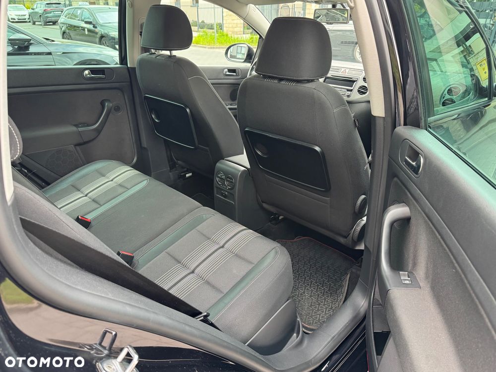 Volkswagen Golf Plus 1.6 TDI DPF MATCH - 10