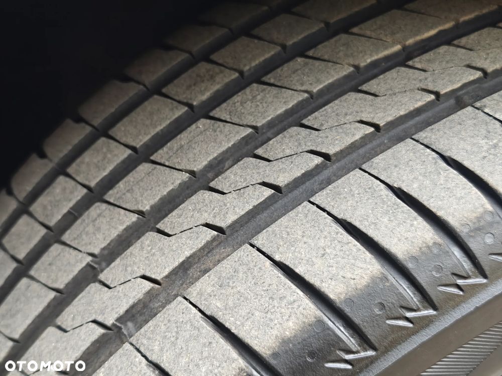 Volkswagen Passat 1.6 Comfortline - 29