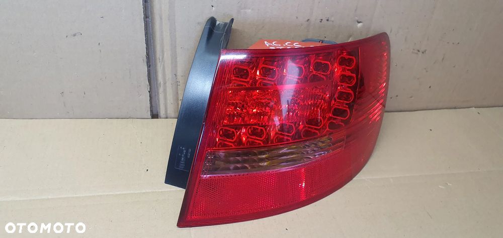 Lampa prawy tył tylna prawa w błotnik LED Audi A6 C6 Kombi 4F9945096H - 2