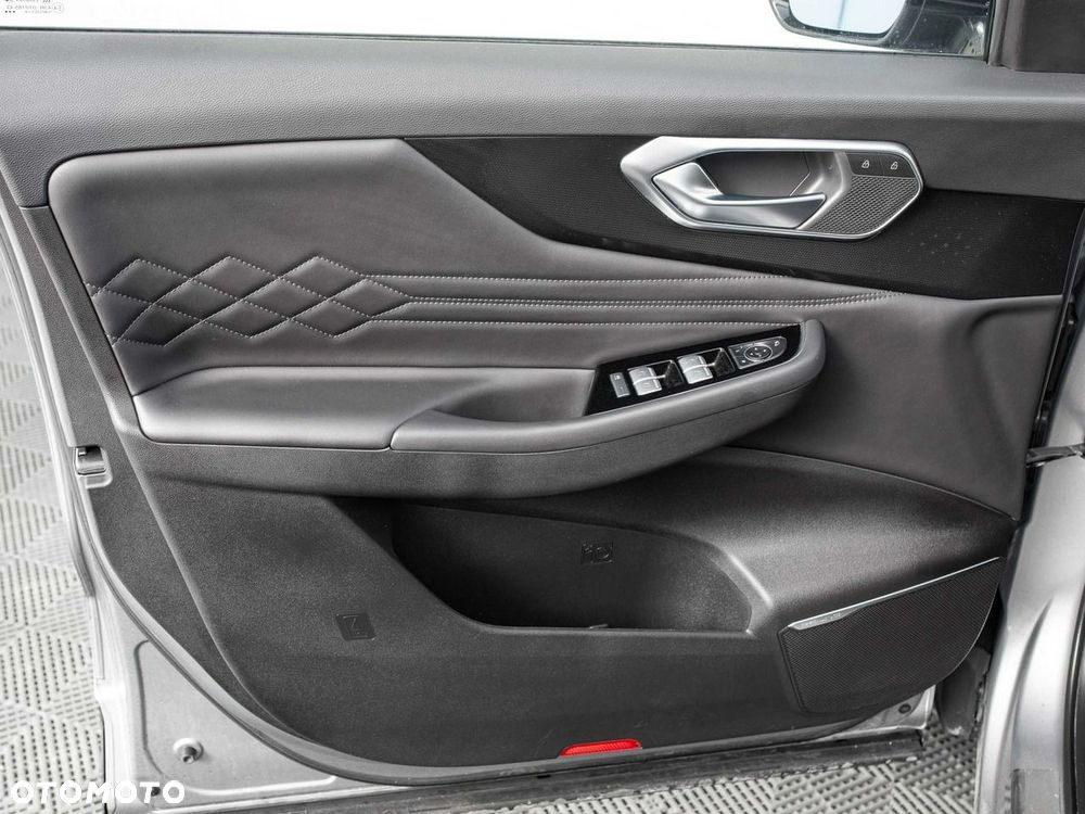 BAIC 7 1.5T Luxury DCT - 10