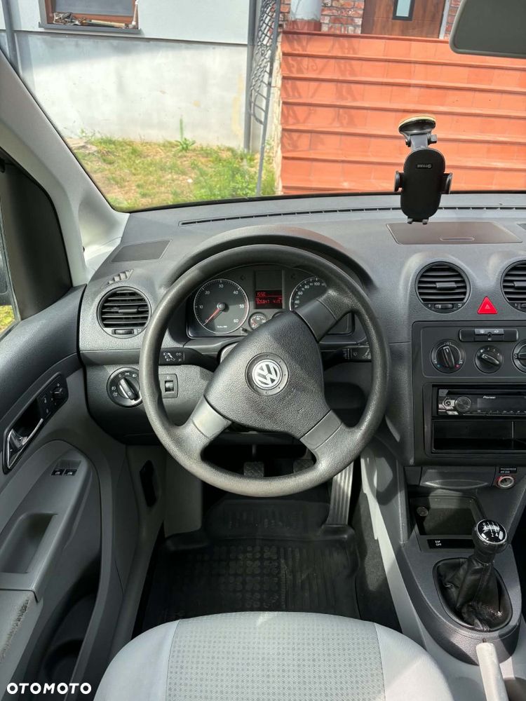 Volkswagen Caddy 2010 photo 3