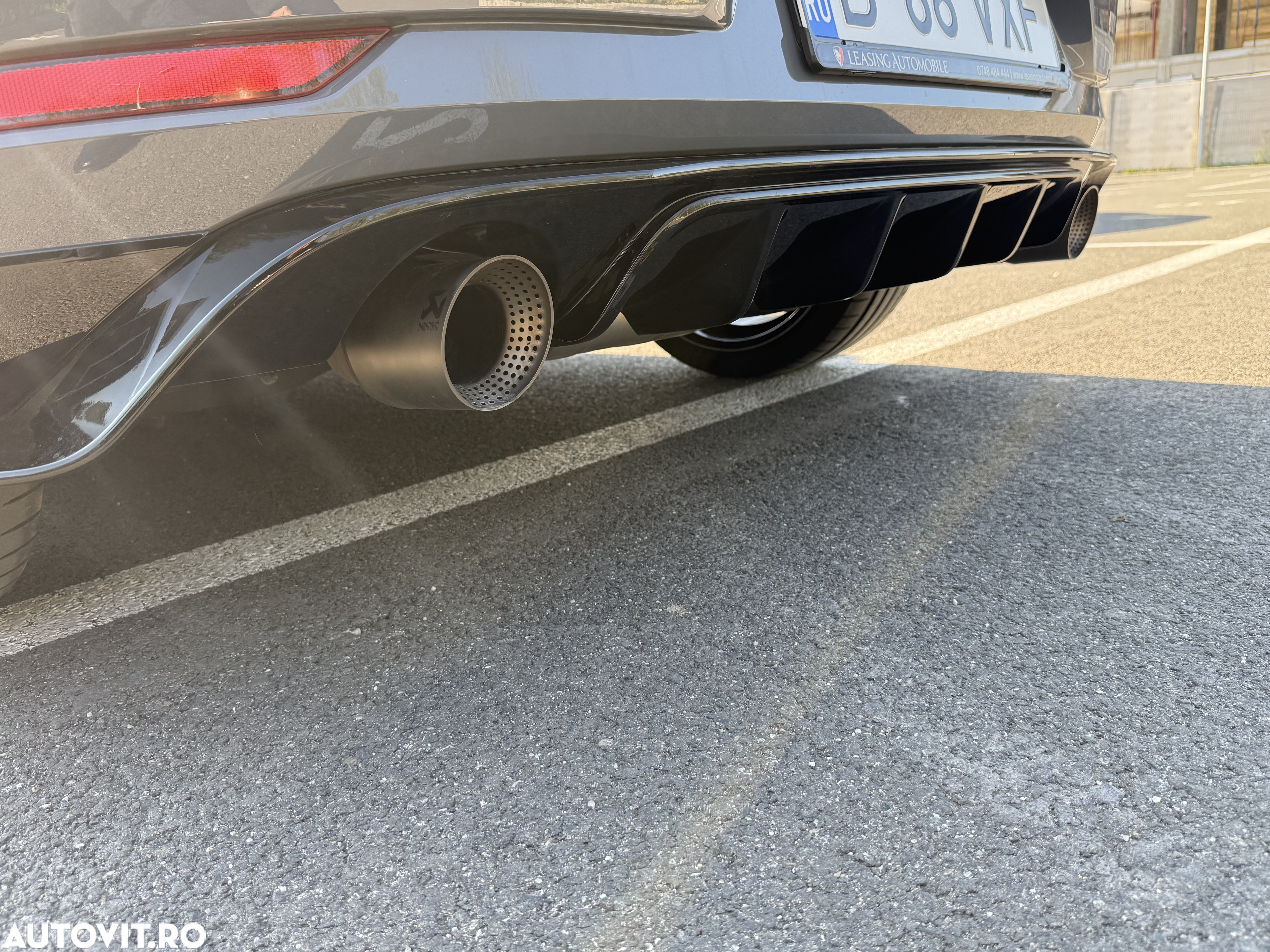 Volkswagen Golf GTI TCR 2.0 TSI OPF DSG - 4