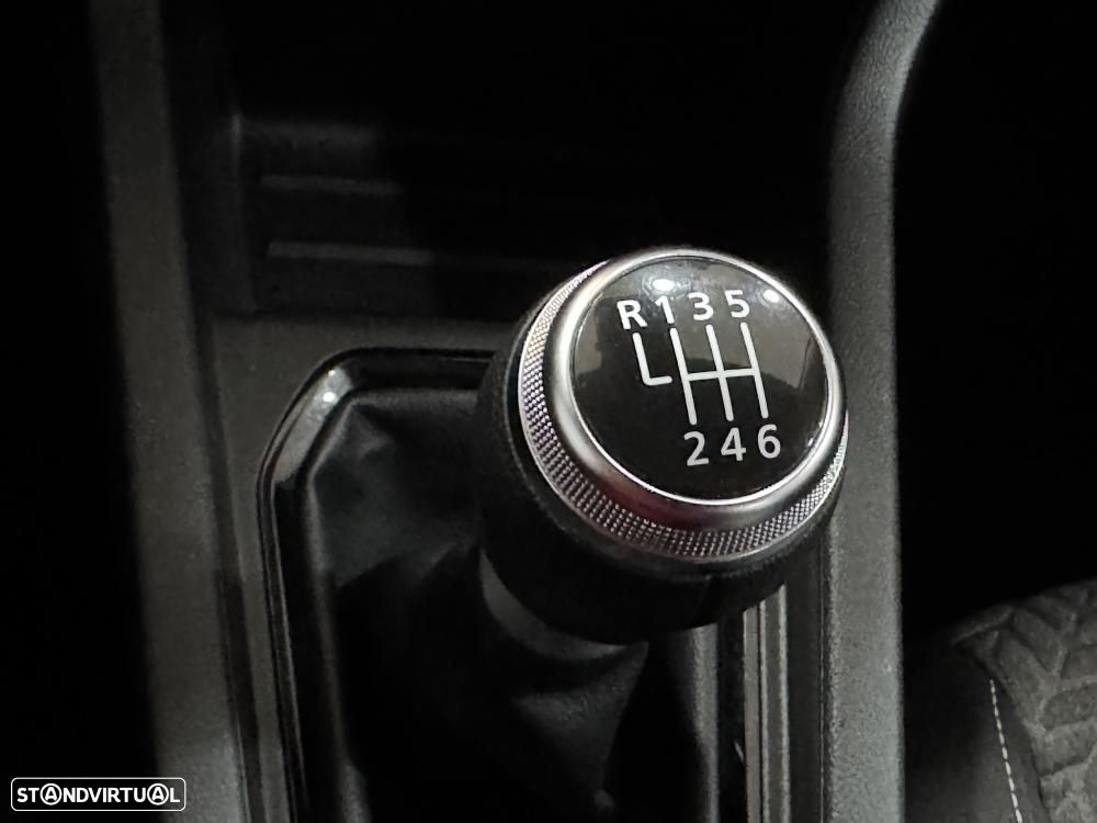 Renault Clio 1.0 TCe Evolution - 30