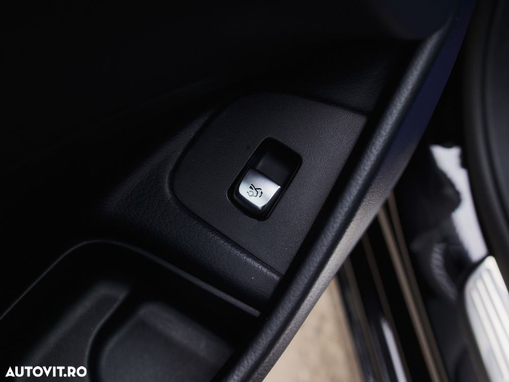 Mercedes-Benz E 200 d 9G-TRONIC Exclusive - 34