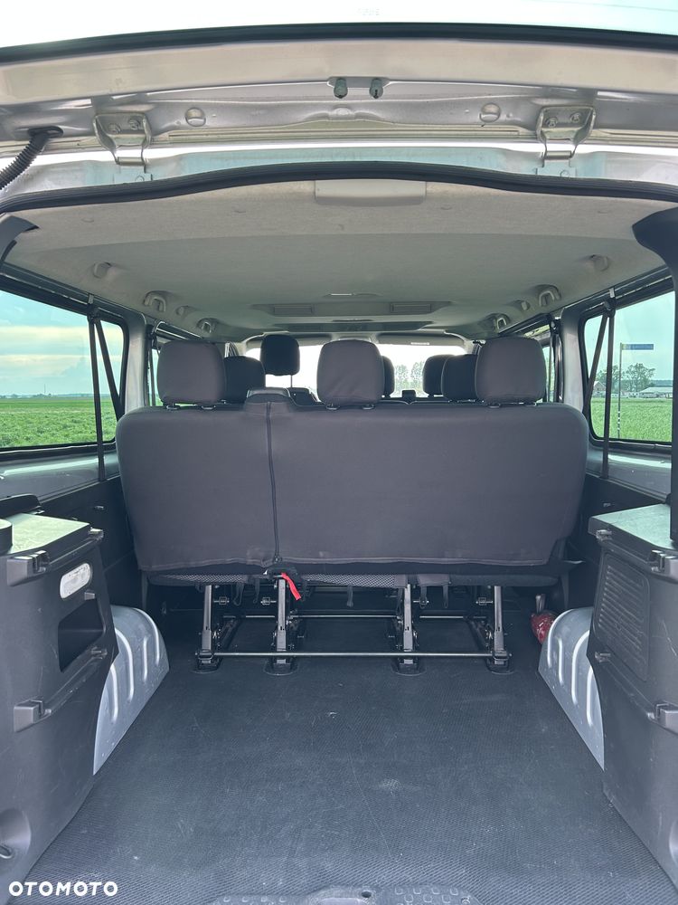 Opel Vivaro - 2