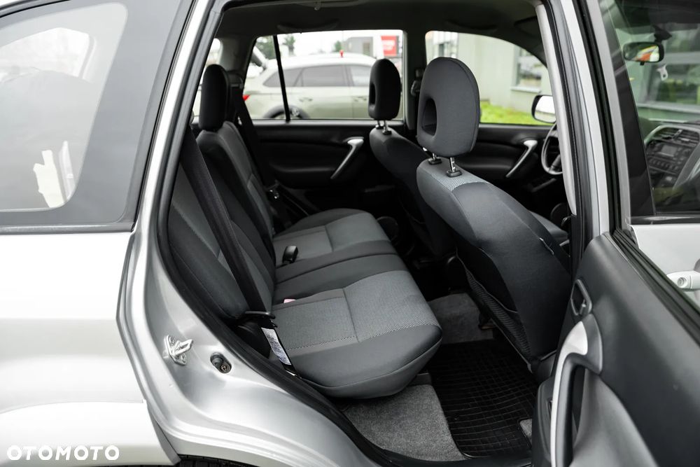 Toyota RAV4 2.0 VVT-i 4x4 - 16