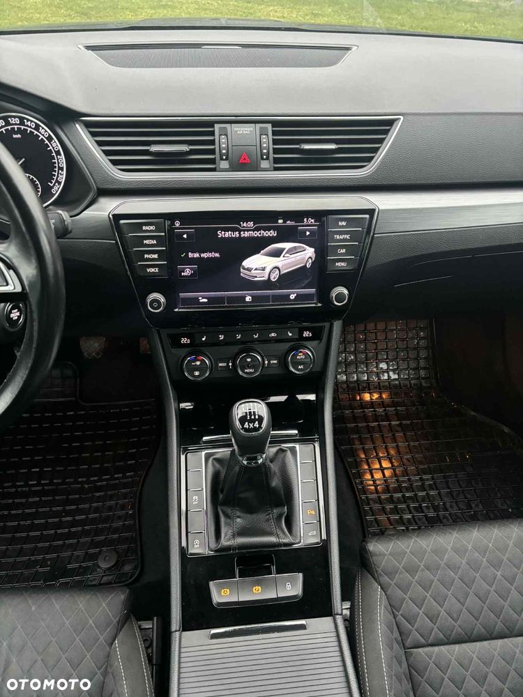 Skoda Superb 2.0 TDI Ambition - 19