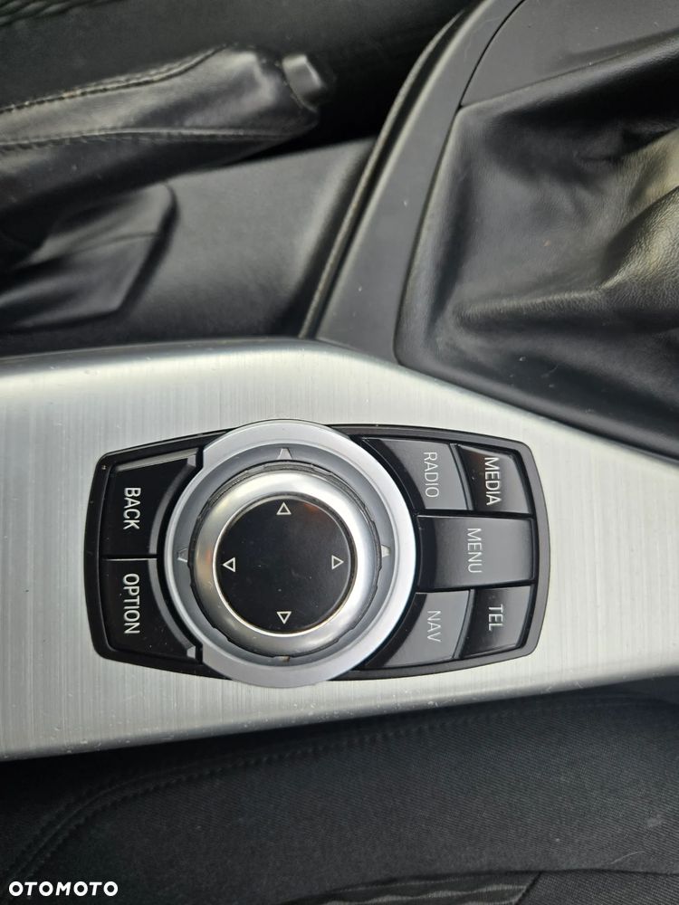 BMW Seria 1 118i M Sport - 12