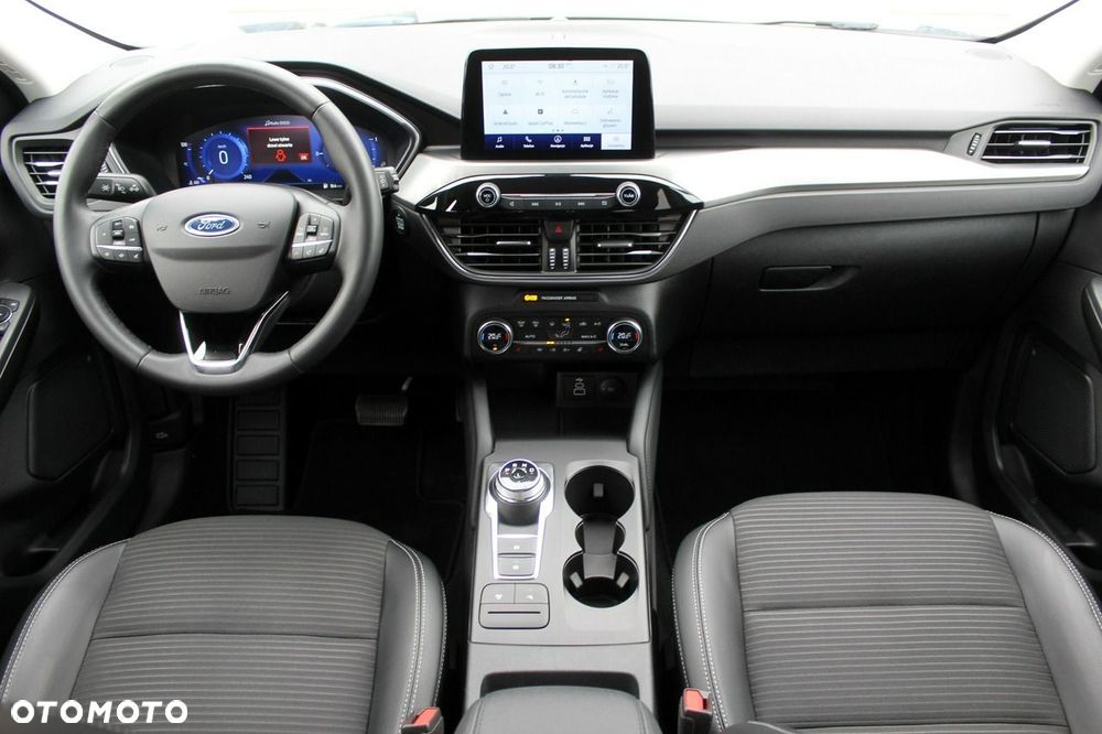 Ford Kuga - 12