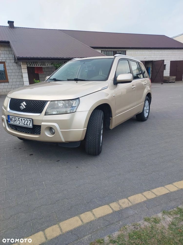 Suzuki Grand Vitara 2.0 - 4