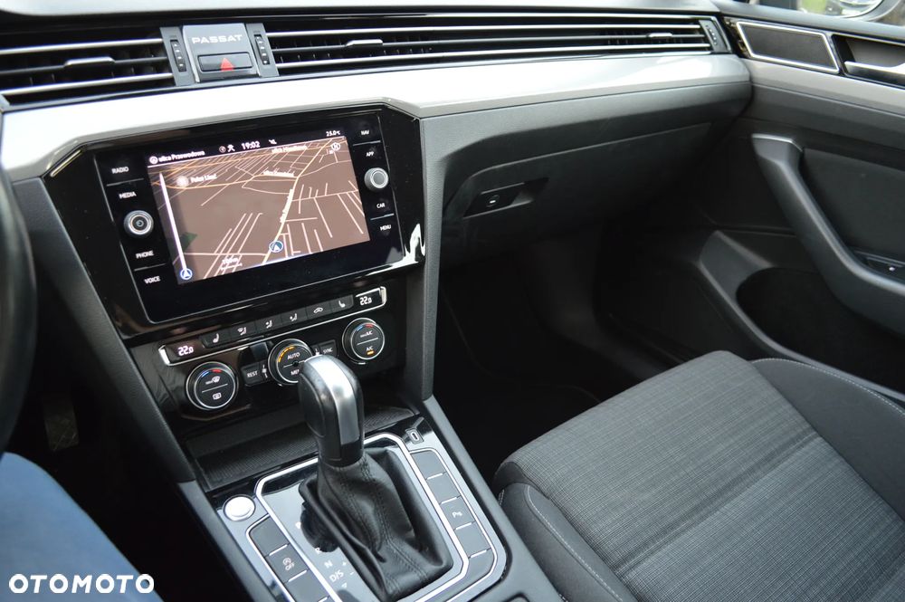 Volkswagen Passat 2.0 TSI Business DSG - 3