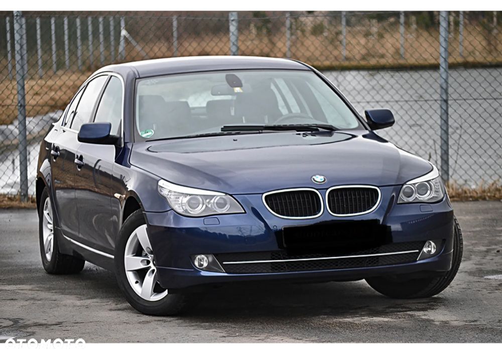 BMW Seria 5 520i - 4