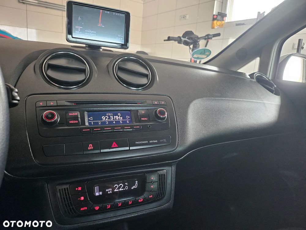 Seat Ibiza 1.4 16V Style - 24