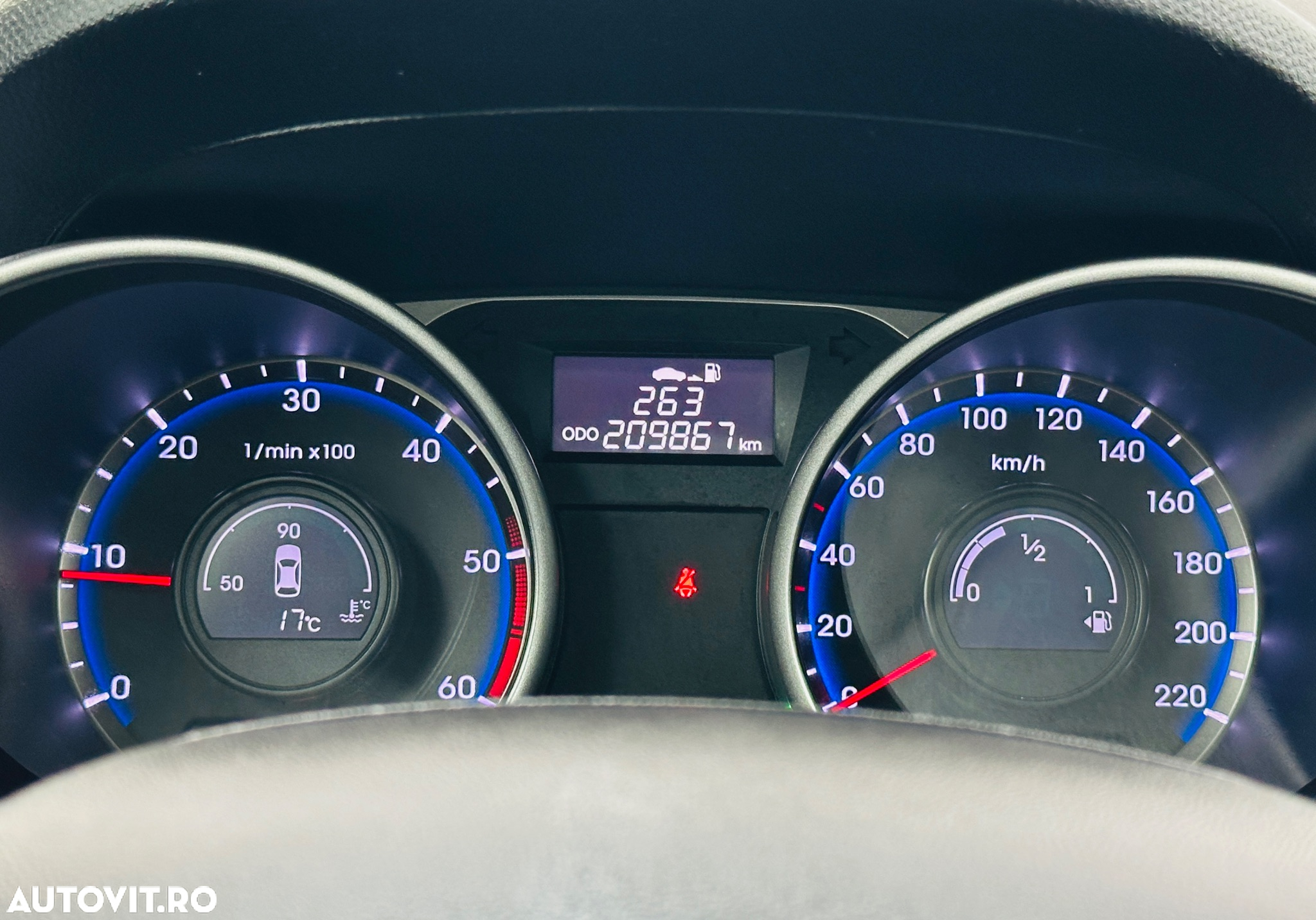 Hyundai ix35 1.7 CRDI 2WD Fifa World Cup Edition - 36
