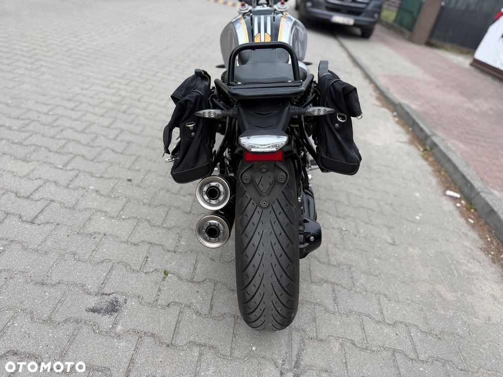 BMW R - 11