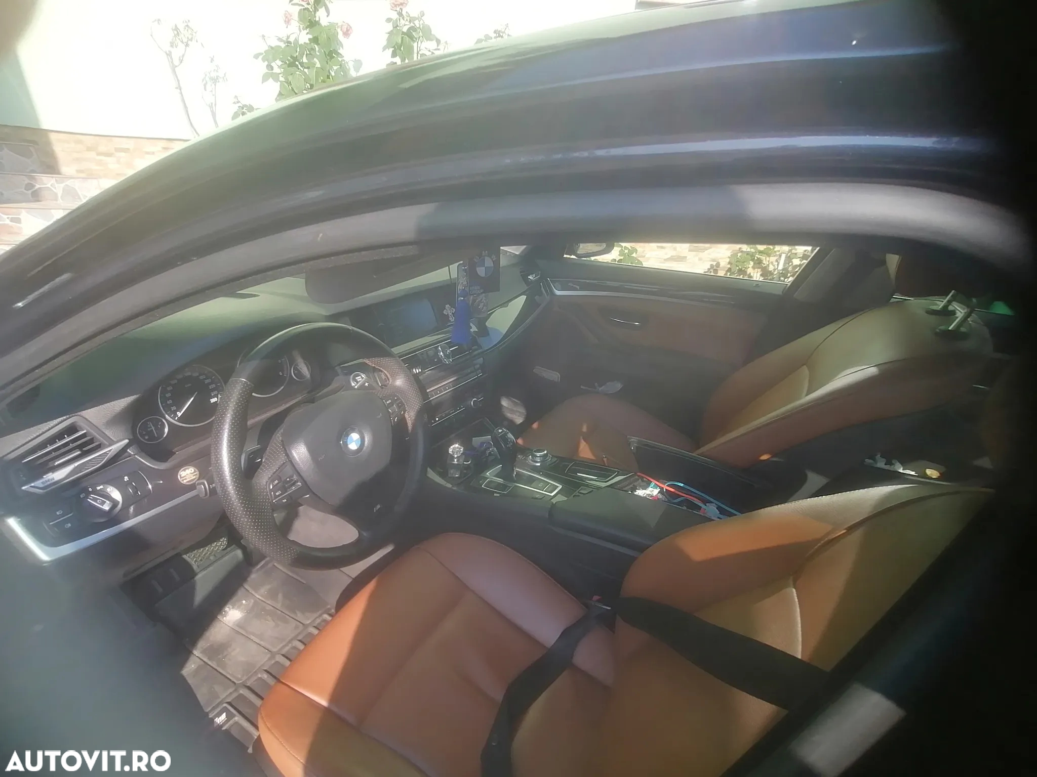 BMW Seria 5 525d xDrive AT - 3