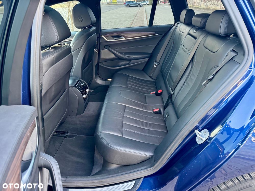 BMW Seria 5 530d xDrive M Sport sport - 19