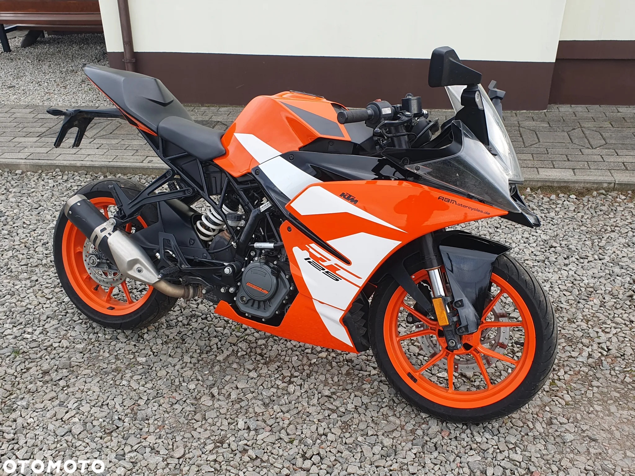 KTM RC 125 - 10