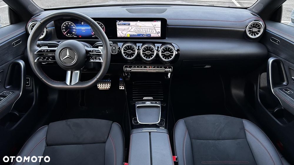 Mercedes-Benz GLA - 20