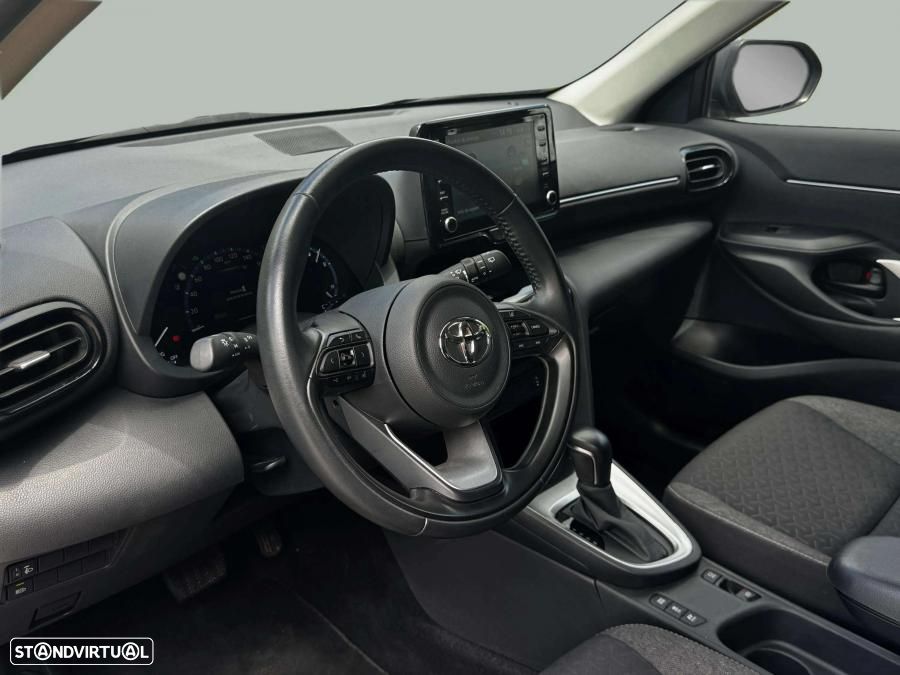 Toyota Yaris Cross 1.5 HDF Comfort Plus - 13