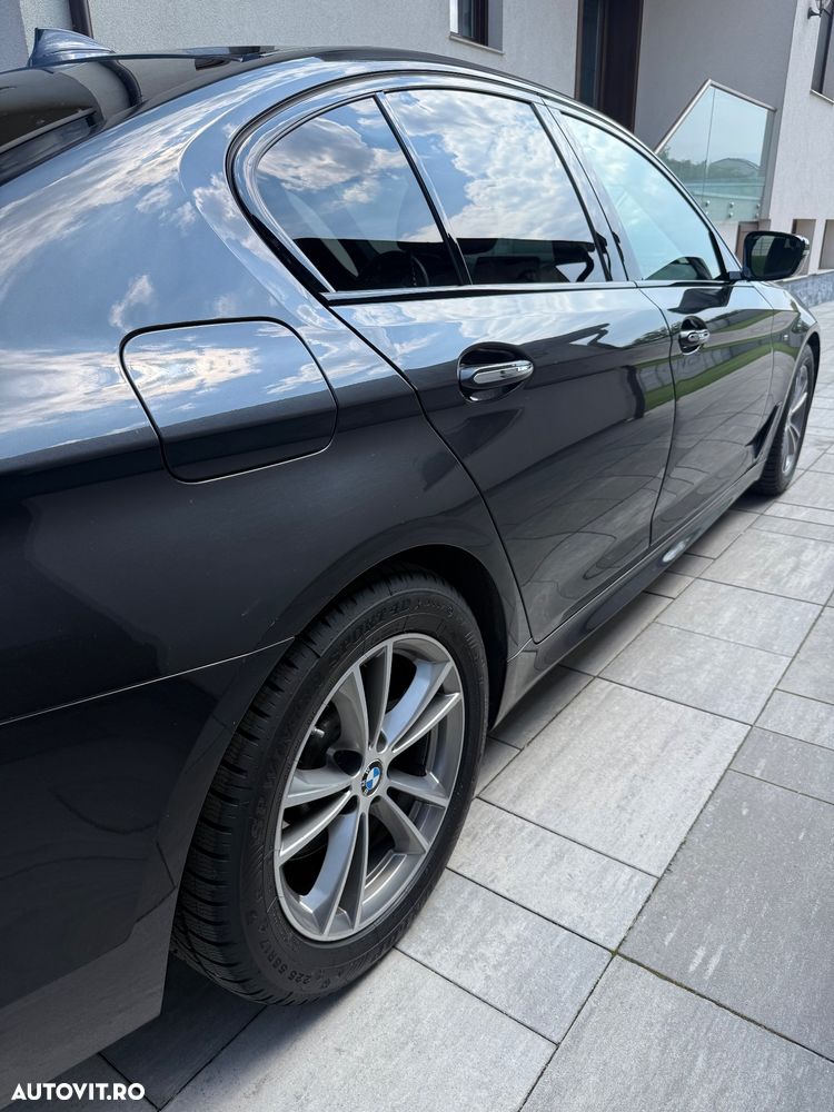 BMW Seria 5 520d xDrive Aut. M Sport Edition - 7