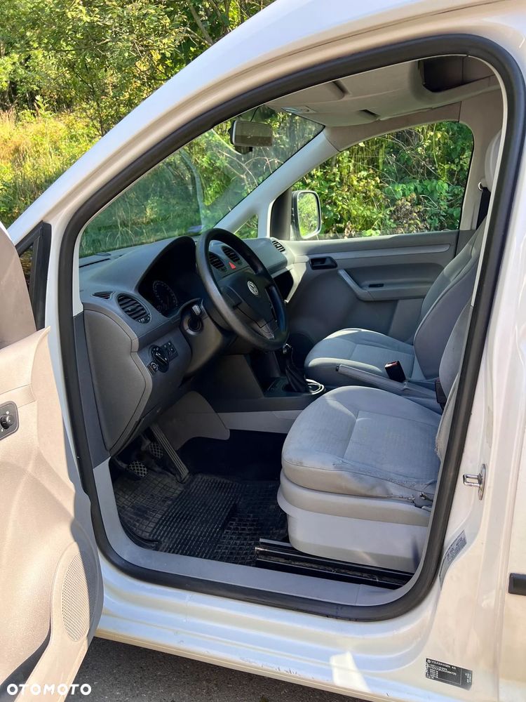 Volkswagen Caddy - 21
