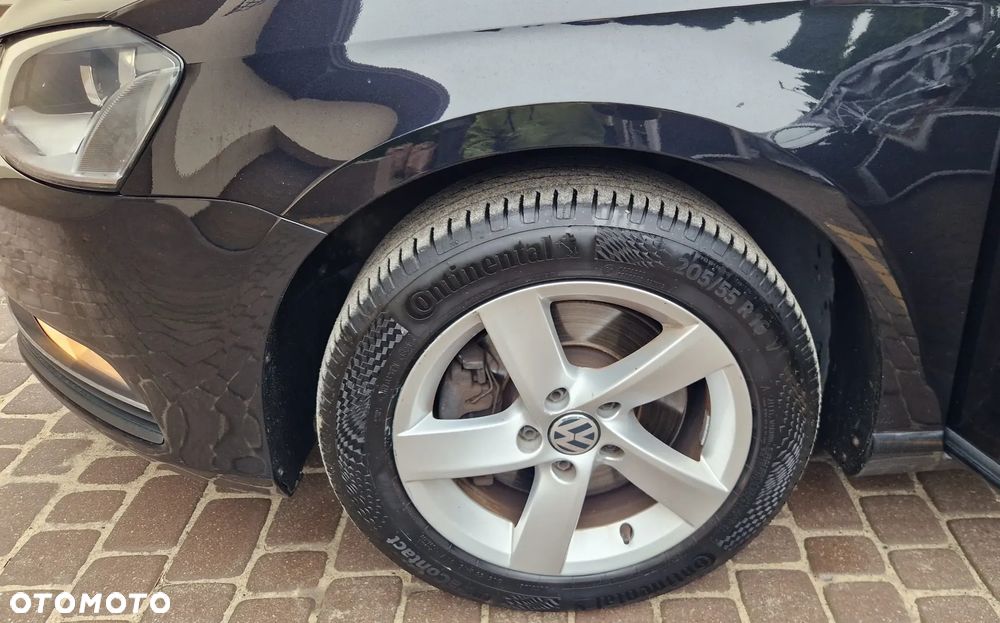 Volkswagen Passat 1.6 TDI BMT Trendline - 23