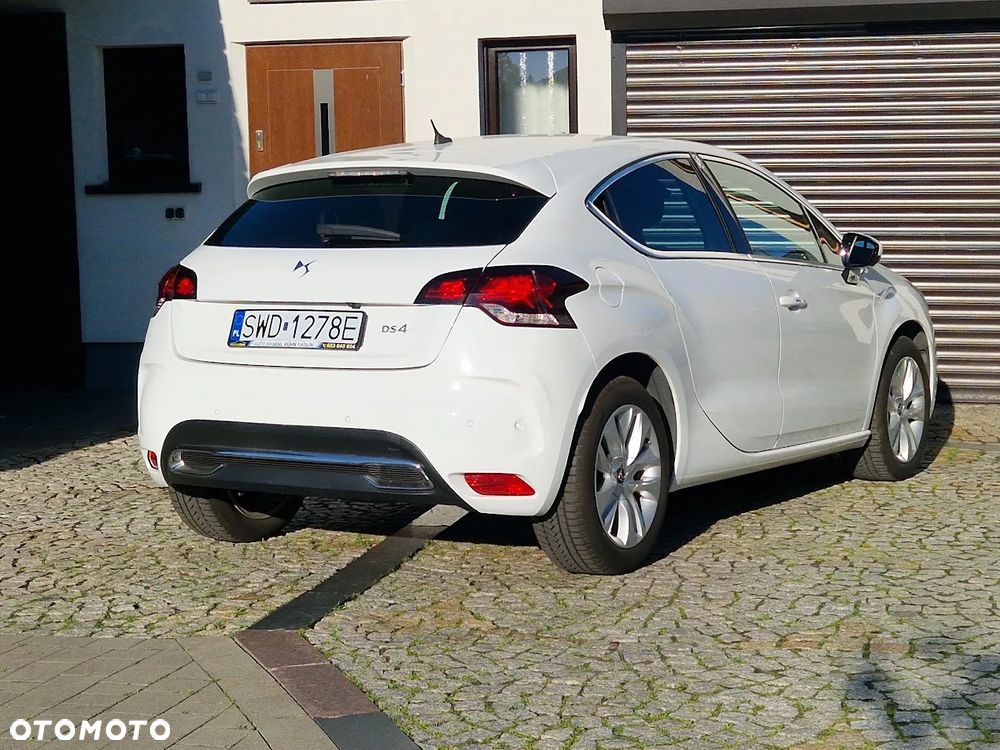 DS Automobiles DS 4 - 10