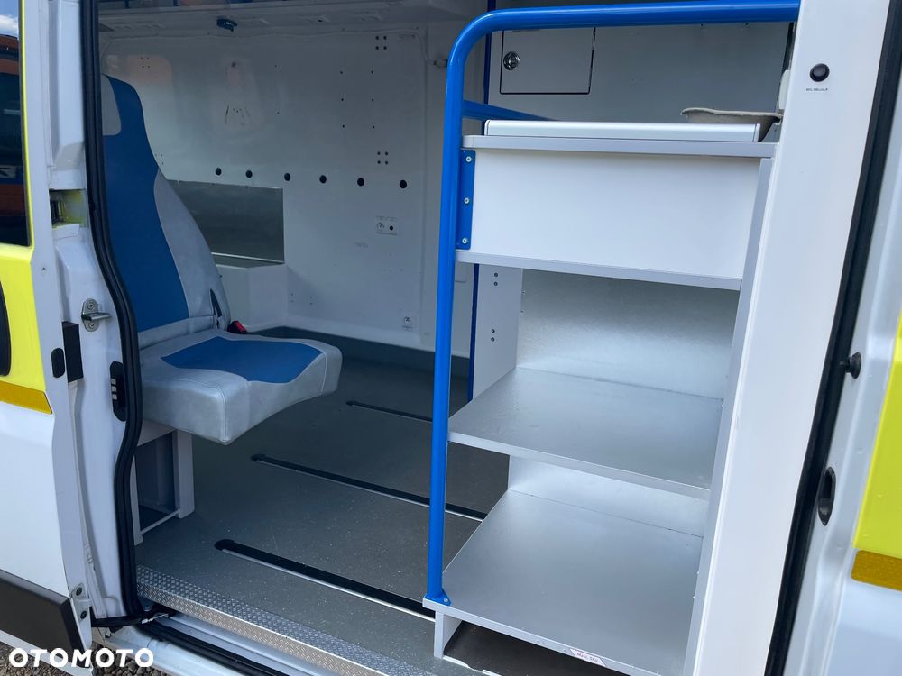 Fiat Ducato Ambulans Karetka Camper Maxxi FULLL XXXXL - 30
