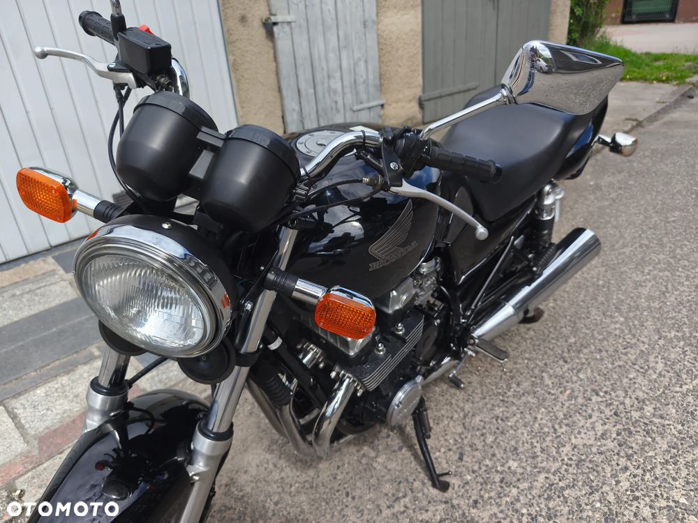 Honda CB - 21