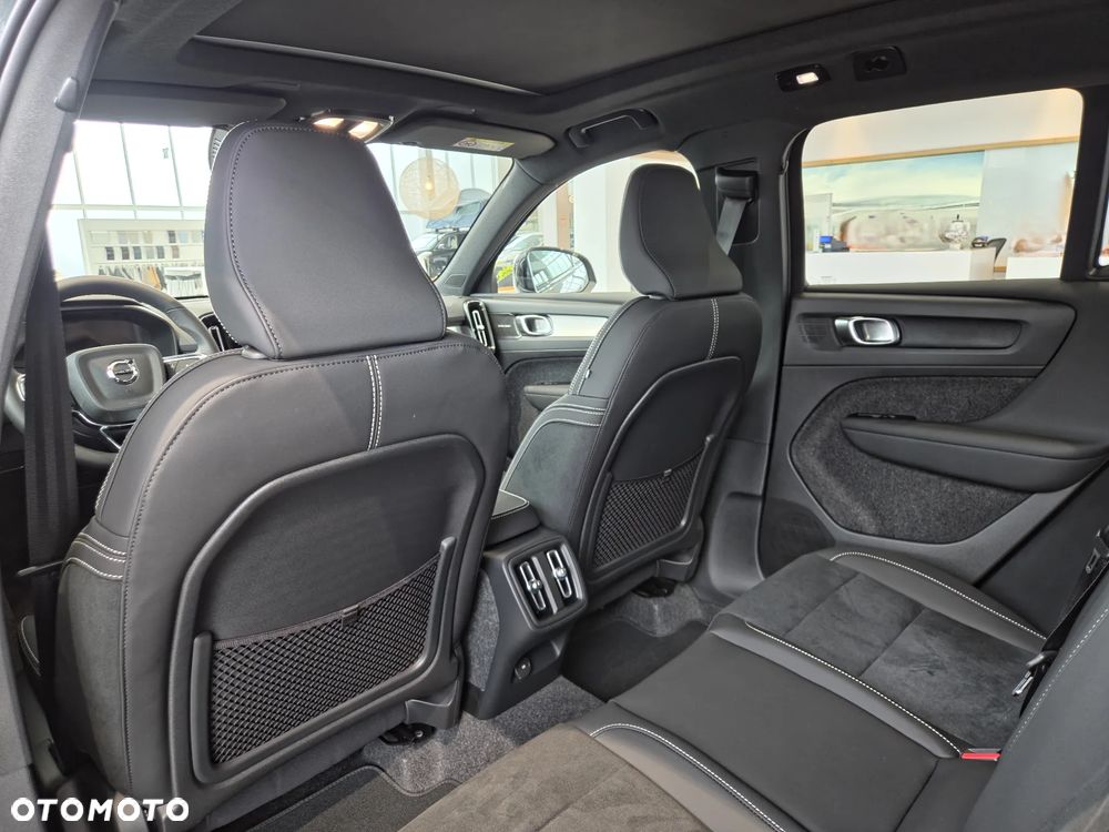 Volvo XC 40 B3 Ultra Dark - 10