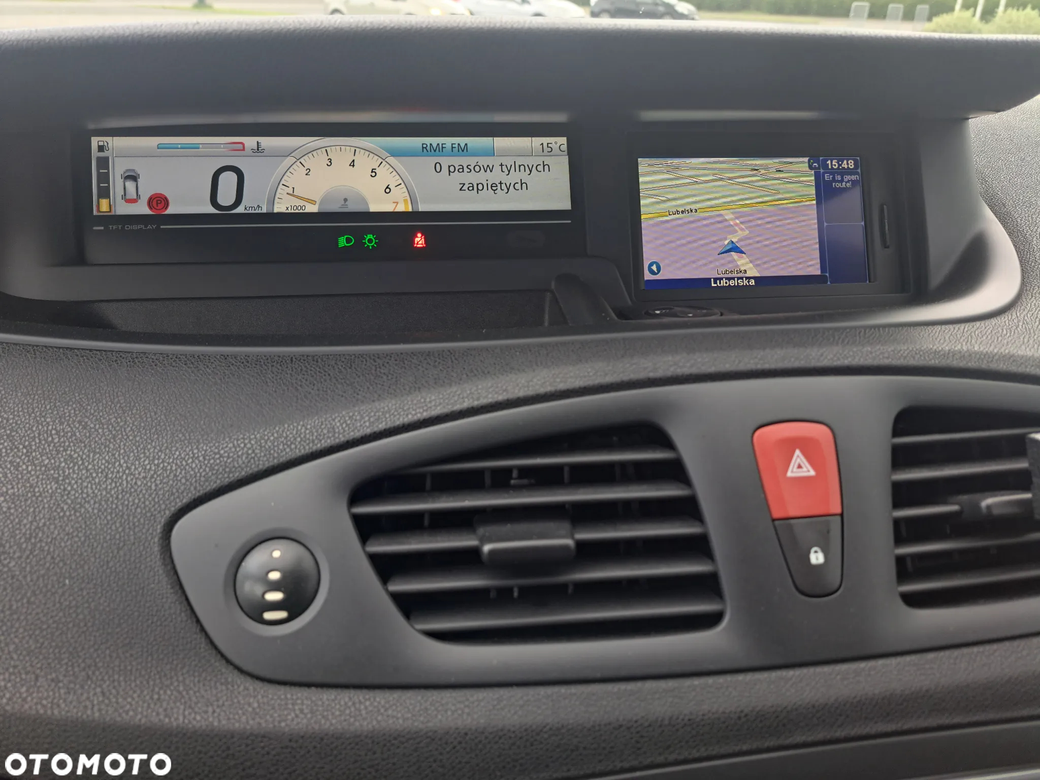 Renault Scenic 1.6 16V TomTom Edition - 13