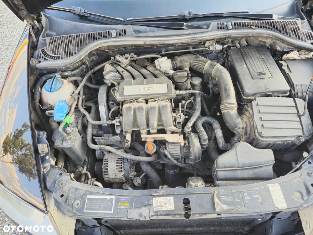 Skoda Octavia 1.6 Ambiente - 17