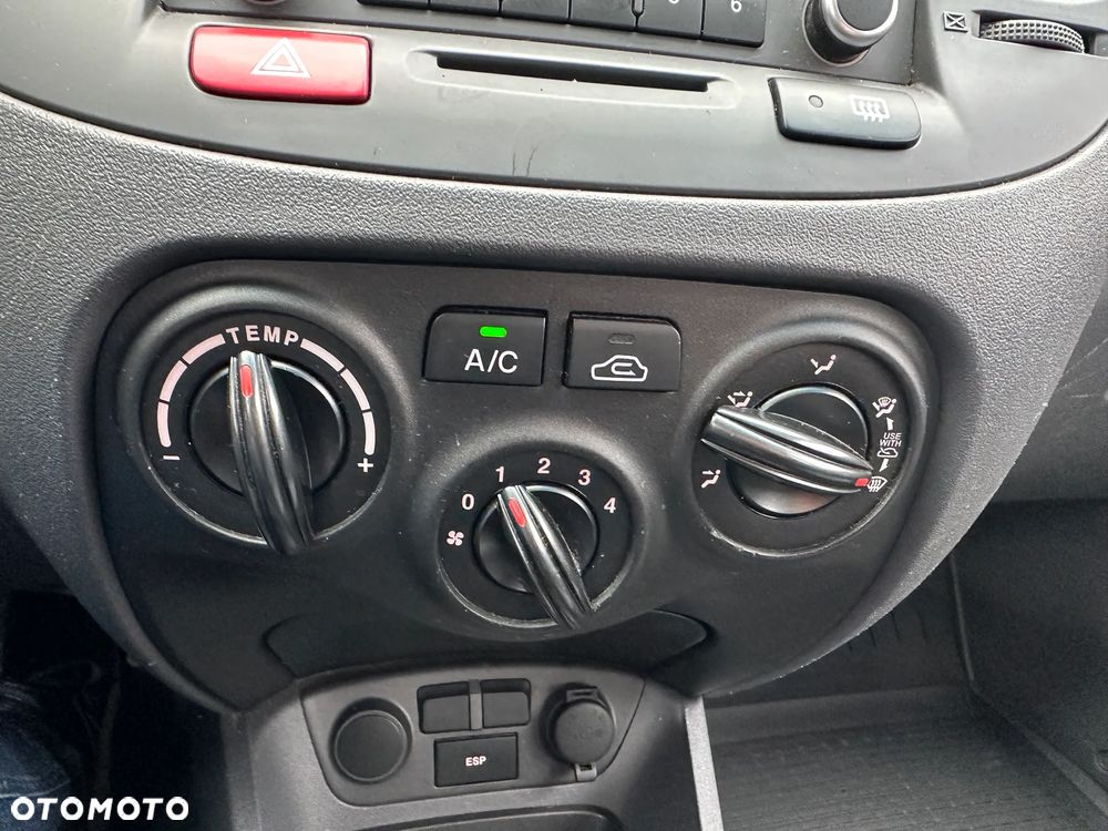 Kia Rio 1.4 Spirit - 13