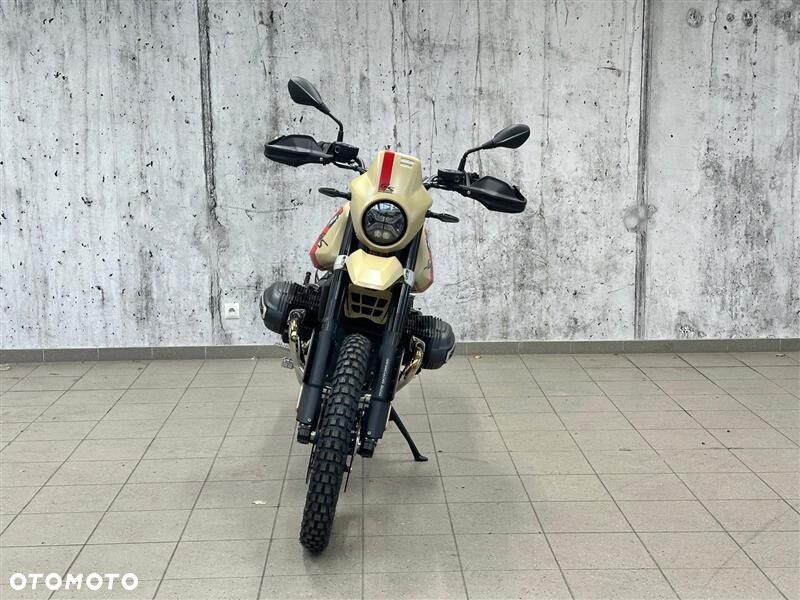 BMW R - 8
