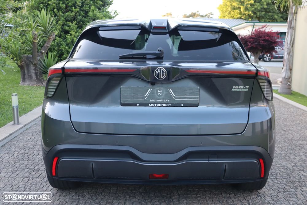 MG MG4 64 kWh Luxury - 7