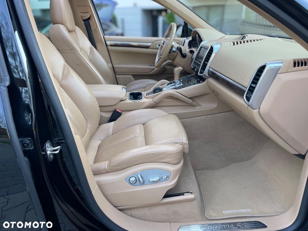 Porsche Cayenne S Platinum Edition - 20