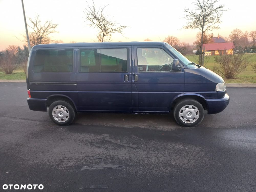 Volkswagen Multivan - 19