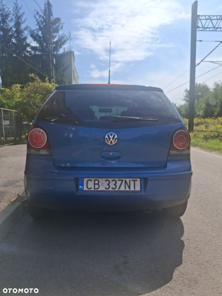 Volkswagen Polo 1.4 16V Comfortline - 4