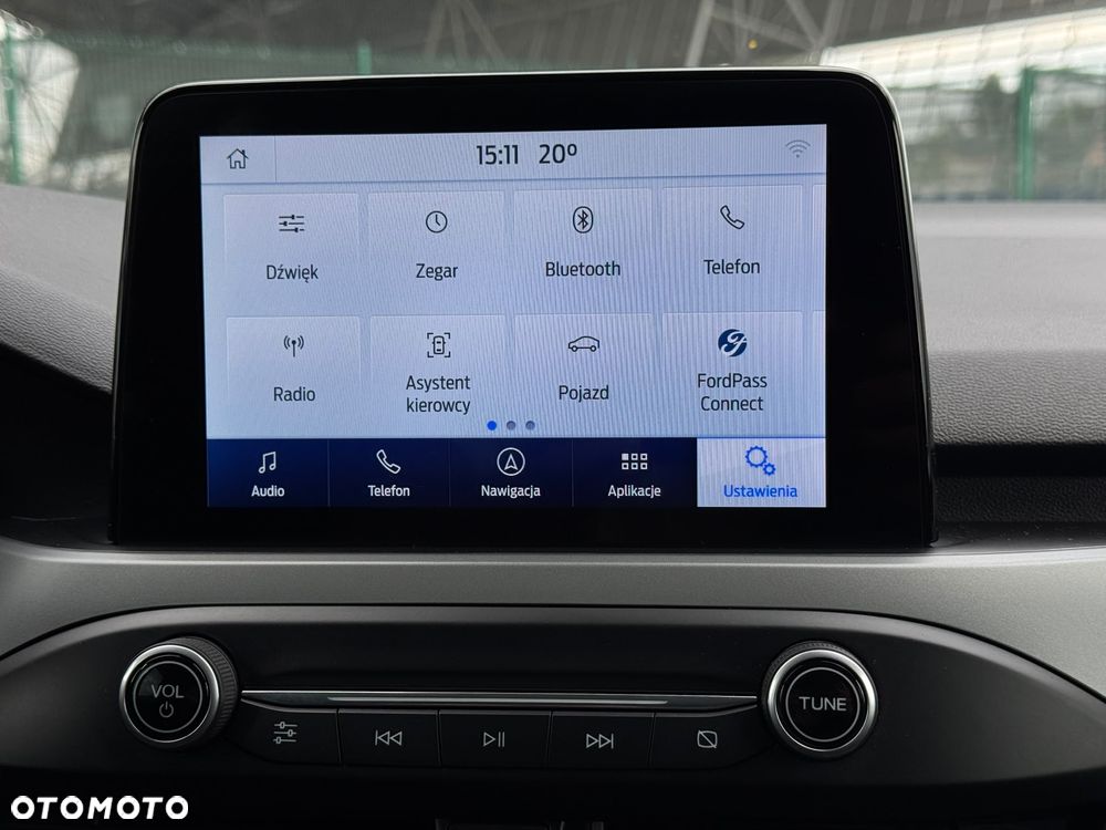 Ford Focus SW 1.0 EcoBoost Hybrid TITANIUM X - 32