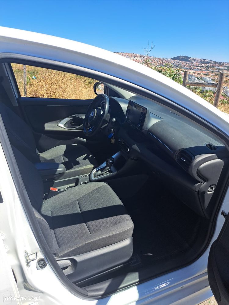 Toyota Yaris - 4